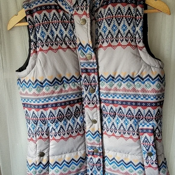 Kavu XS Insulated Vest Chevron/Aztec Button Up "Old School" Print NEW - Picture 8 of 9